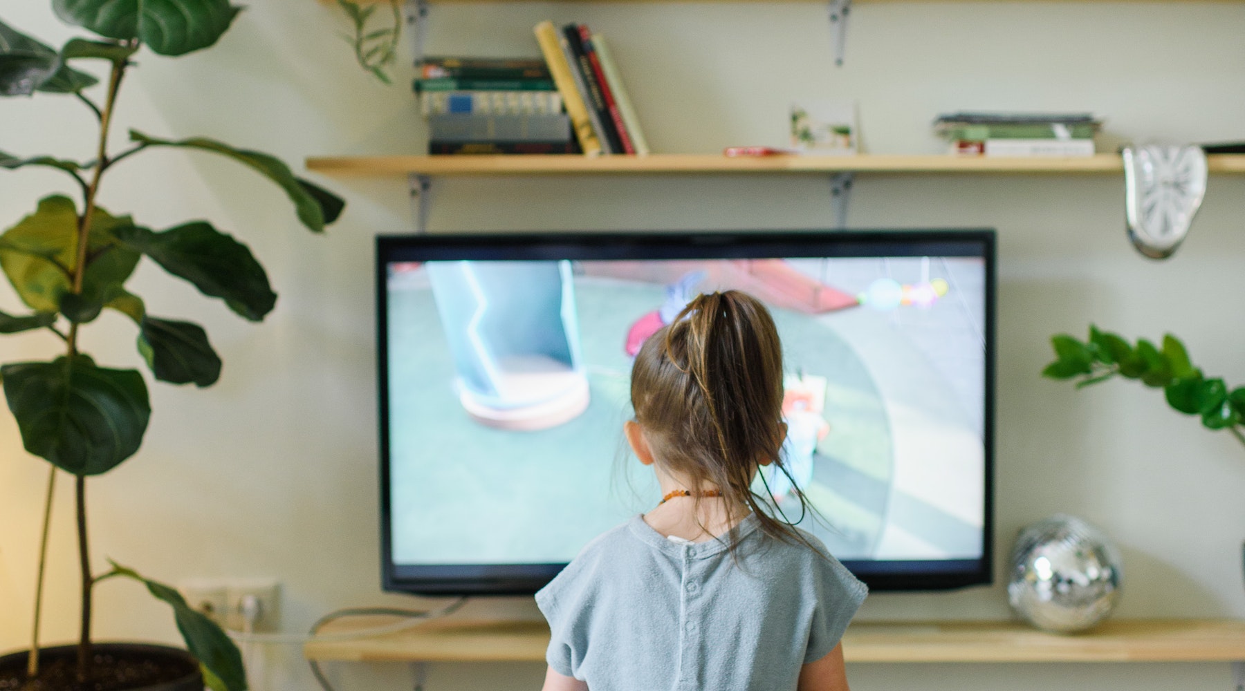 How can parents manage screen time effectively?