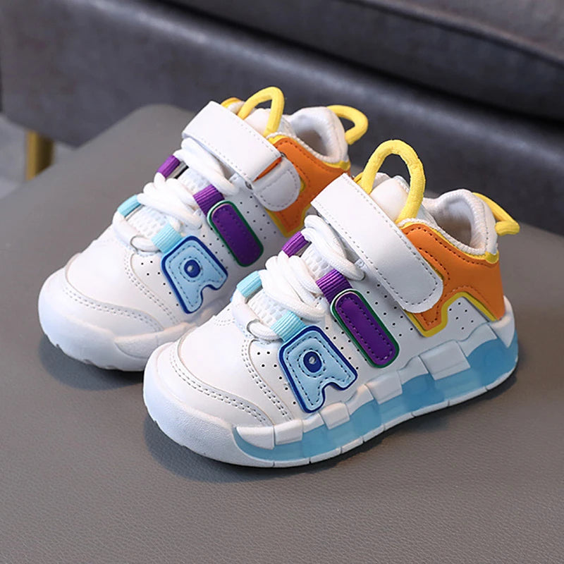 Children's casual sports shoes